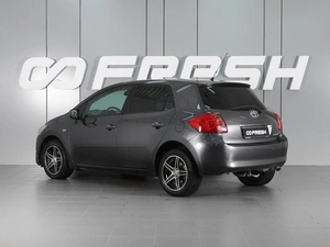 Хетчбэк Toyota Auris 2008 года, 640000 рублей, Красный Пахарь