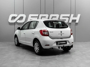 Хетчбэк Renault Sandero 2017 года, 699000 рублей, Тюмень
