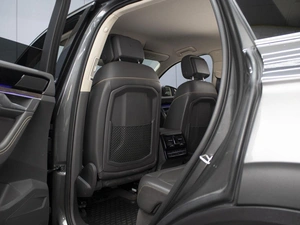 Внедорожник Volkswagen Touareg 2019 года, 5100000 рублей, Омск