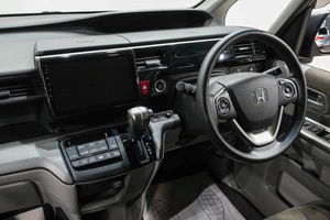 Минивэн Honda Stepwgn 2017 года, 2099000 рублей, Новокузнецк