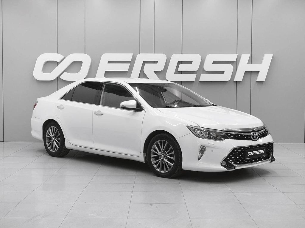 Седан Toyota Camry 2015 года, 1850000 рублей, Ростов-на-Дону