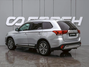 Внедорожник Mitsubishi Outlander 2020 года, 2230000 рублей, Краснодар