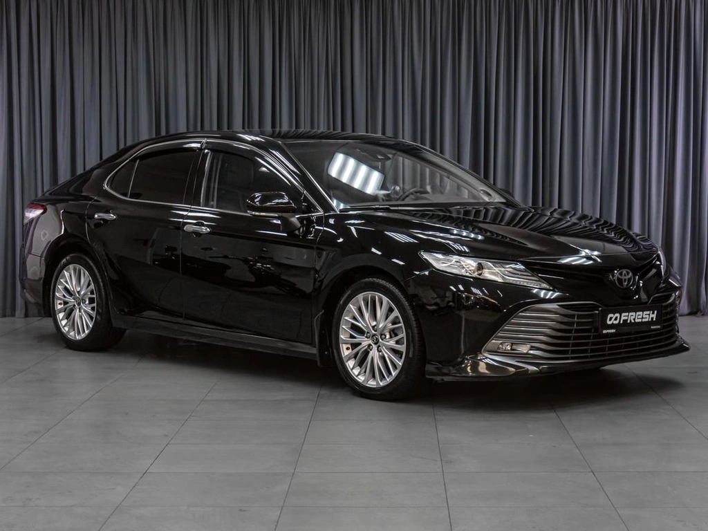 Седан Toyota Camry 2019 года, 3249000 рублей, Тюмень