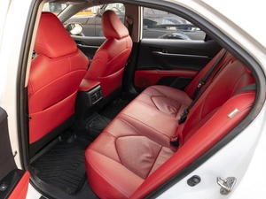Седан Toyota Camry 2018 года, 2499000 рублей, Саратов