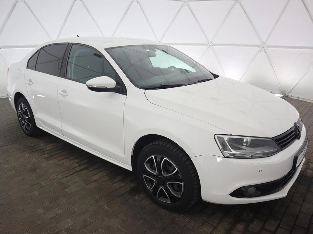 Седан Volkswagen Jetta 2012 года, 1090000 рублей, Орёл