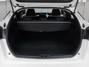 Лифтбек Toyota Prius 2016 года, 1735000 рублей, Тюмень