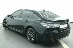 Седан Toyota Camry 2021 года, 3650000 рублей, Красноярск