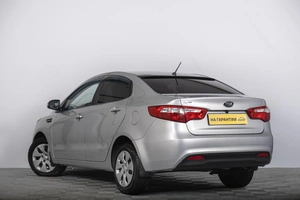 Седан Kia Rio 2011 года, 859000 рублей, Томск