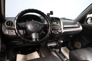 Внедорожник Toyota RAV4 2004 года, 939000 рублей, Новосибирск