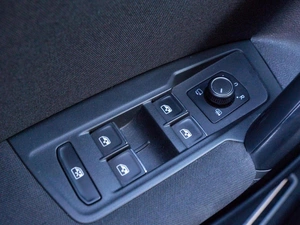 Внедорожник Volkswagen Tiguan 2018 года, 2490000 рублей, Волгоград
