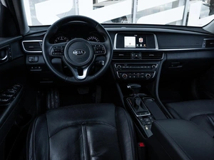 Седан Kia Optima 2017 года, 1660000 рублей, Ставрополь