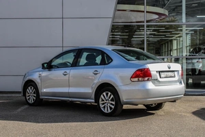 Седан Volkswagen Polo 2013 года, 630000 рублей, Ярославль