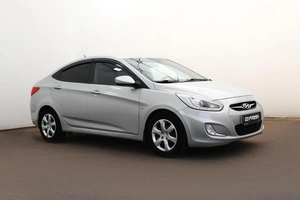 Седан Hyundai Solaris 2013 года, 657000 рублей, Орёл