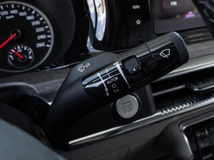 Седан Kia K5 2020 года, 2750000 рублей, Волгоград