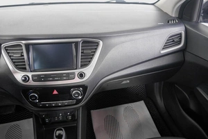 Седан Hyundai Solaris 2018 года, 1499000 рублей, Кемерово