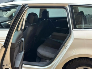 Универсал Volkswagen Passat 2014 года, 997000 рублей, Красноярск