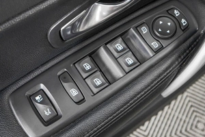 Седан Renault Latitude 2011 года, 899000 рублей, Барнаул