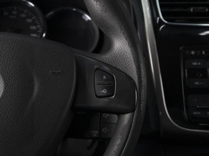 Седан Renault Logan 2015 года, 625000 рублей, Омск