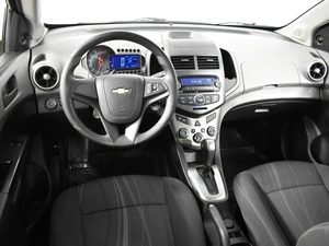 Седан Chevrolet Aveo 2014 года, 943200 рублей, Казань