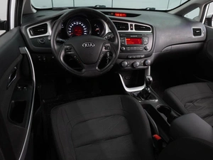 Универсал Kia Ceed 2013 года, 973000 рублей, Воронеж
