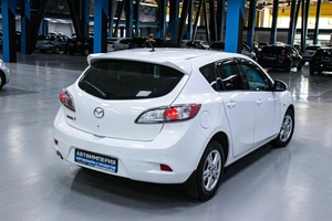 Хетчбэк Mazda 3 2012 года, 958000 рублей, Солонцы