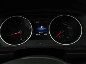 Внедорожник Volkswagen Tiguan 2017 года, 2249999 рублей, Москва