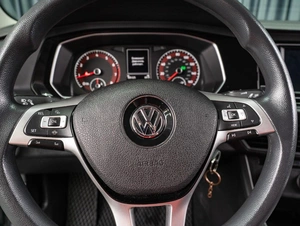 Седан Volkswagen Jetta 2020 года, 1869000 рублей, Тюмень