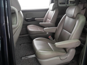 Минивэн Kia Carnival 2019 года, 3579000 рублей, Тюмень