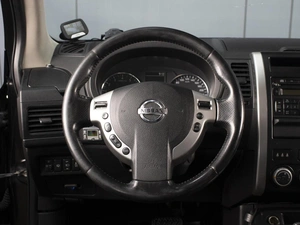 Внедорожник Nissan X-Trail 2011 года, 1200000 рублей, Омск