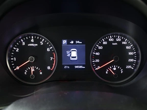 Внедорожник Kia Stonic 2020 года, 1850000 рублей, Омск