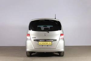 Минивэн Honda Freed 2015 года, 1179000 рублей, Новосибирск