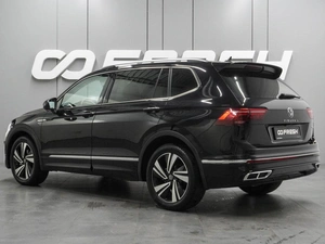 Внедорожник Volkswagen Tiguan L 2023 года, 4876000 рублей, Воронеж