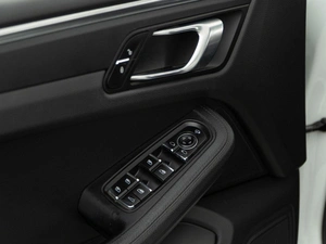 Внедорожник Porsche Macan 2018 года, 3893055 рублей, Москва