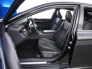 Седан Toyota Camry 2024 года, 3355632 рублей, Москва