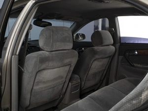 Седан Chevrolet Evanda 2004 года, 280000 рублей, Омск