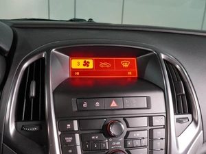 Хетчбэк Opel Astra 2012 года, 879000 рублей, Воронеж