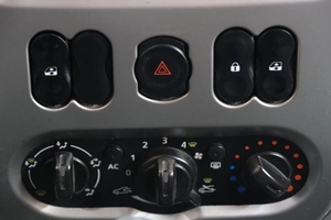 Хетчбэк Renault Sandero 2012 года, 539000 рублей, Омск