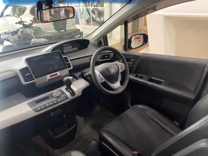 Минивэн Honda Freed 2014 года, 1085000 рублей, Красноярск