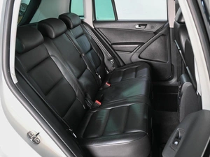 Внедорожник Volkswagen Tiguan 2010 года, 1399000 рублей, Аксай