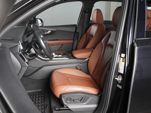 Внедорожник Audi Q7 2020 года, 6319000 рублей, Красный Пахарь