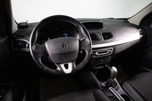 Седан Renault Fluence 2011 года, 819000 рублей, Сургут