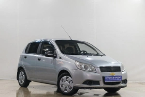 Хетчбэк Chevrolet Aveo 2010 года, 319000 рублей, Новокузнецк