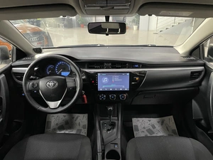 Седан Toyota Corolla 2014 года, 1267000 рублей, Солонцы
