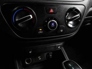 Седан Hyundai Solaris 2020 года, 1279000 рублей, Воронеж