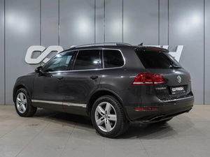 Внедорожник Volkswagen Touareg 2012 года, 2549000 рублей, Воронеж