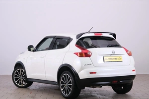 Внедорожник Nissan Juke 2013 года, 1299000 рублей, Омск