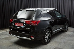 Внедорожник Mitsubishi Outlander 2015 года, 1649000 рублей, Красноярск