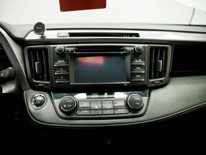 Внедорожник Toyota RAV4 2016 года, 2350000 рублей, Красноярск