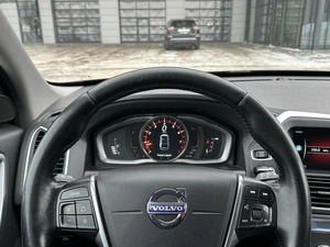 Внедорожник Volvo XC60 2014 года, 2890000 рублей, Уфа