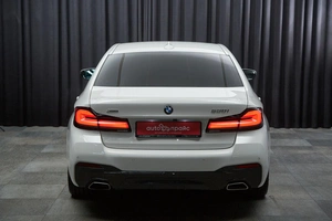 Седан BMW 5 серия 2022 года, 5600000 рублей, Красноярск